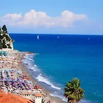 Lido Aparthotel Finale Ligure