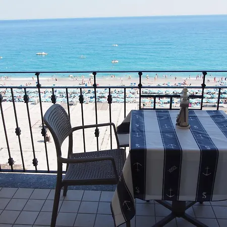 Lido