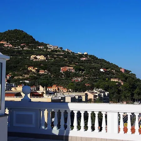 Lido Aparthotel Finale Ligure
