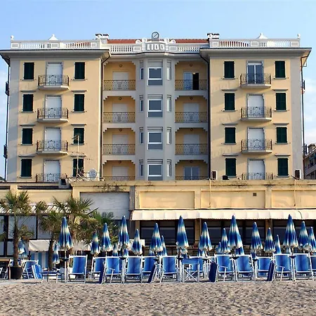 Lido 4* Finale Ligure