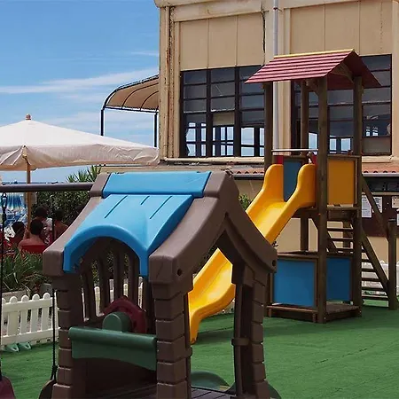 Lido Aparthotel 4*