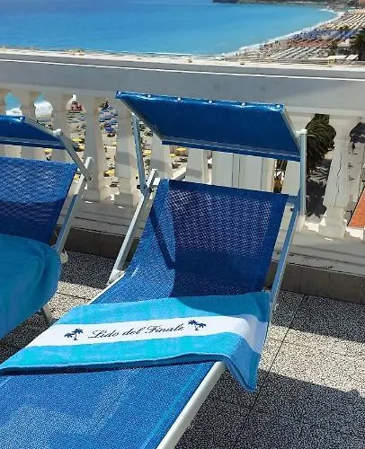 Lido 4*