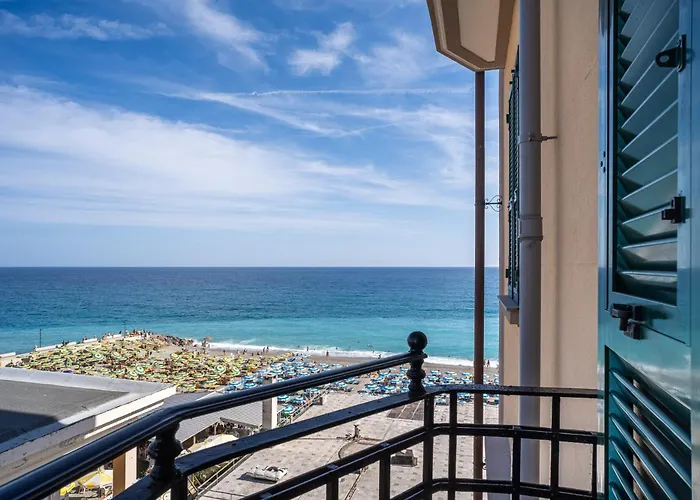 Aparthotel Lido 4*