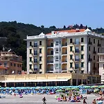 Lido Aparthotel