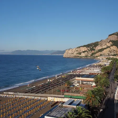 Lido Aparthotel Finale Ligure