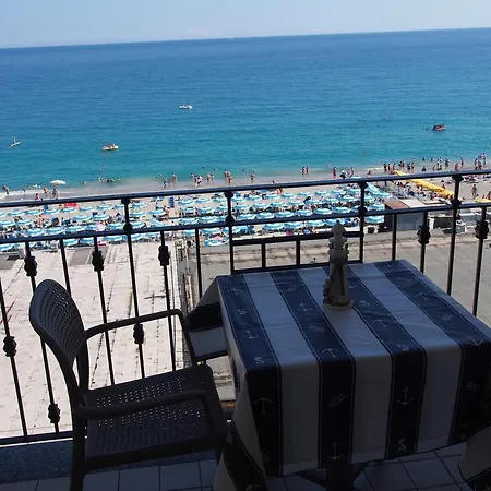 Lido 4* Finale Ligure