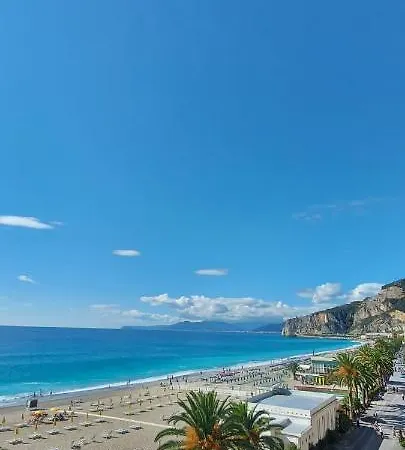 Lido 4*