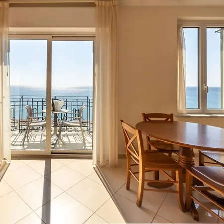 Aparthotel Lido