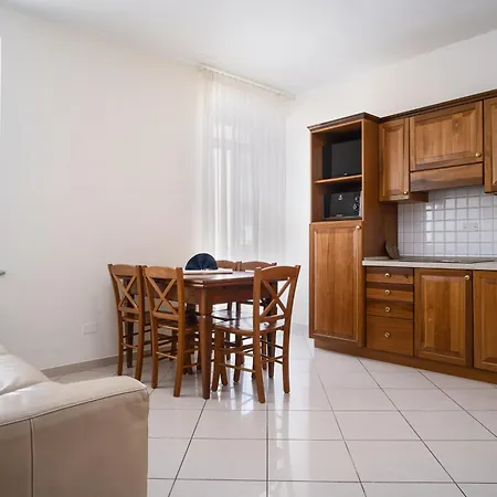 Aparthotel Lido 4*