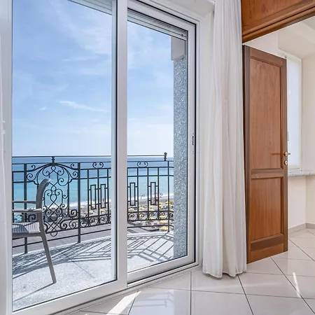 Aparthotel Lido Finale Ligure