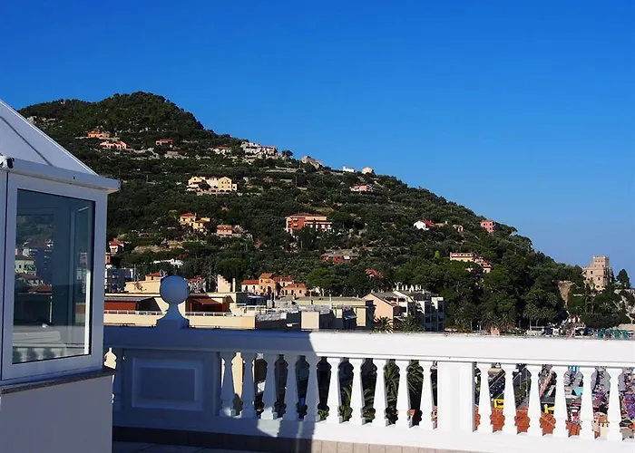 Lido Aparthotel Finale Ligure